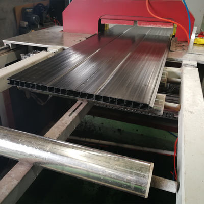 PP İçi Boş Çit Panel Plastik Profil Makinası